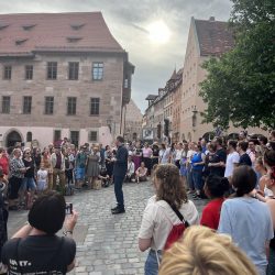 Straßensingen darf nicht fehlen